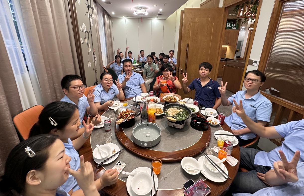 恒誠偉業(yè)uv打印機廠家銷售部團建！?。? title=